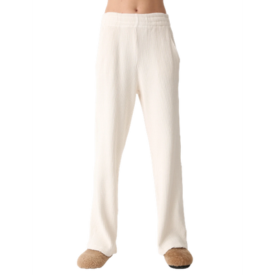 MODEL WEARING ELECTRIC & ROSE TANNER THERMAL PANT IN WHISPER